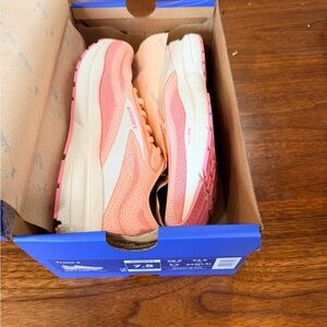 Brooks Women's Peach and White Athletic Shoes